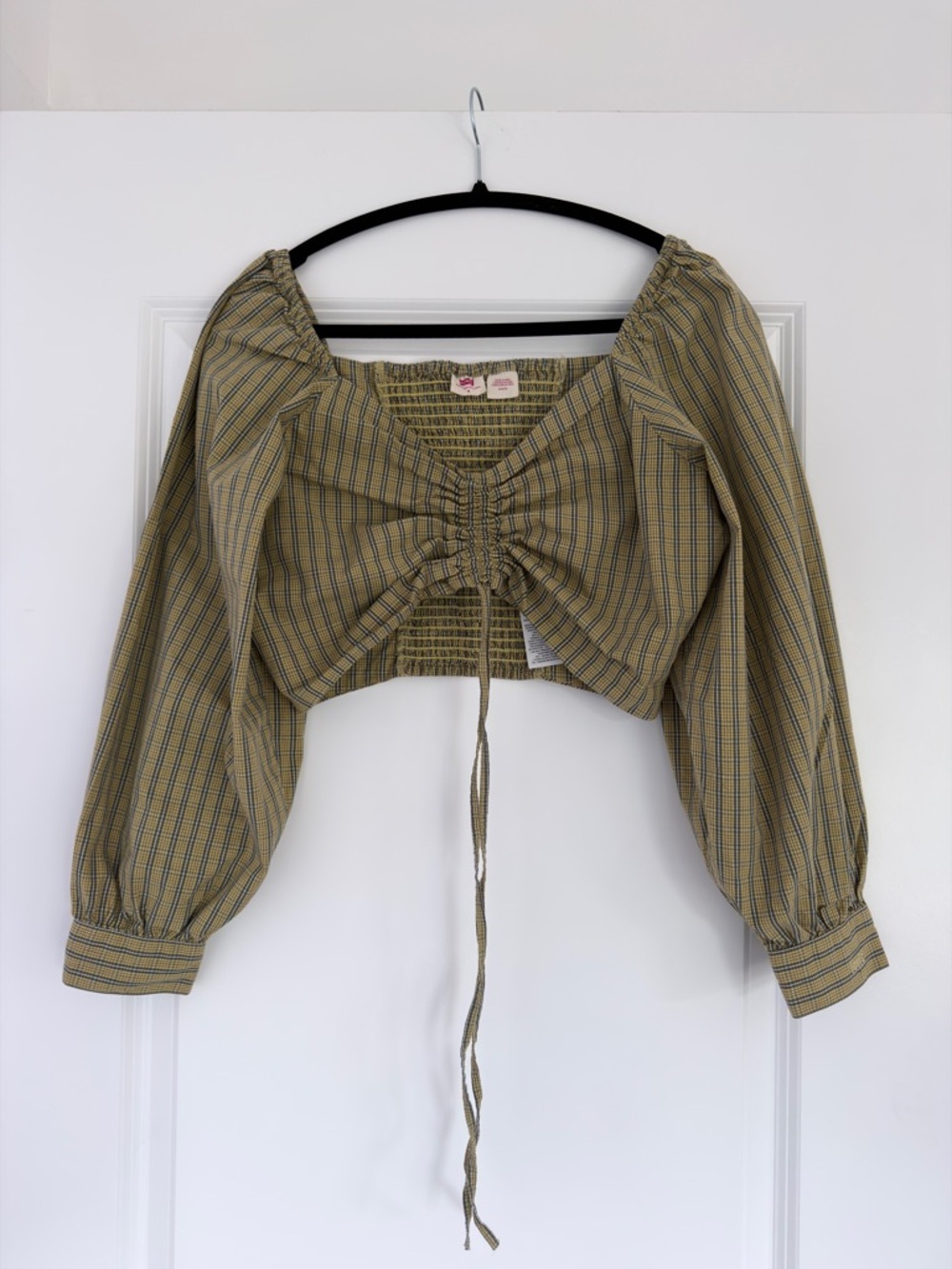 Levi’s Plaid Crop Top Puff Sleeve (Size M)
